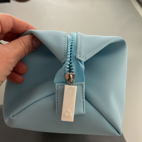 COPY - HydroPeptide make up/ travel bag - Picture 5 of 8